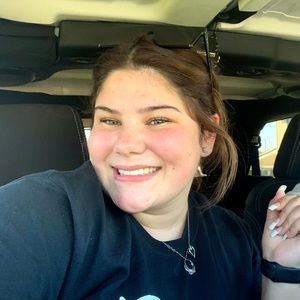 Meet your Posher, Gavriella